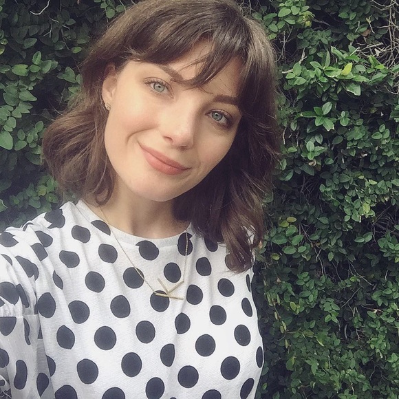 Meet your Posher, Kayla - Picture 5 of 6